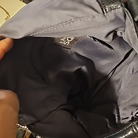 Black crossbody - Picture 4 of 10